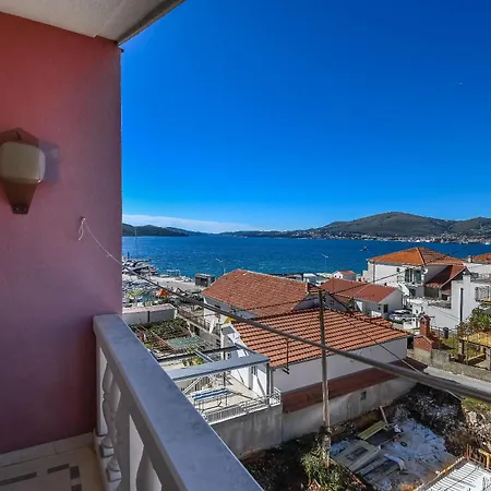 Apartments Anna Trogir Exterior foto