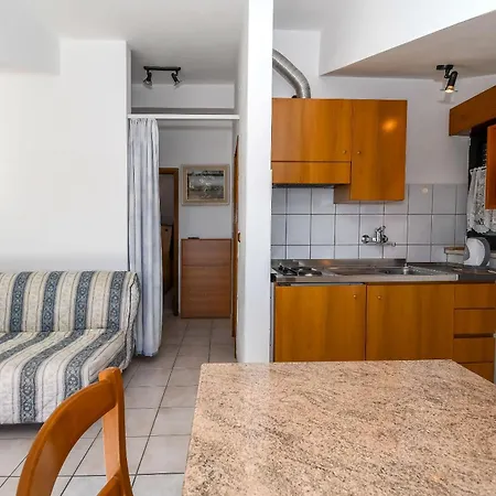 Apartments Anna Trogir Exterior foto